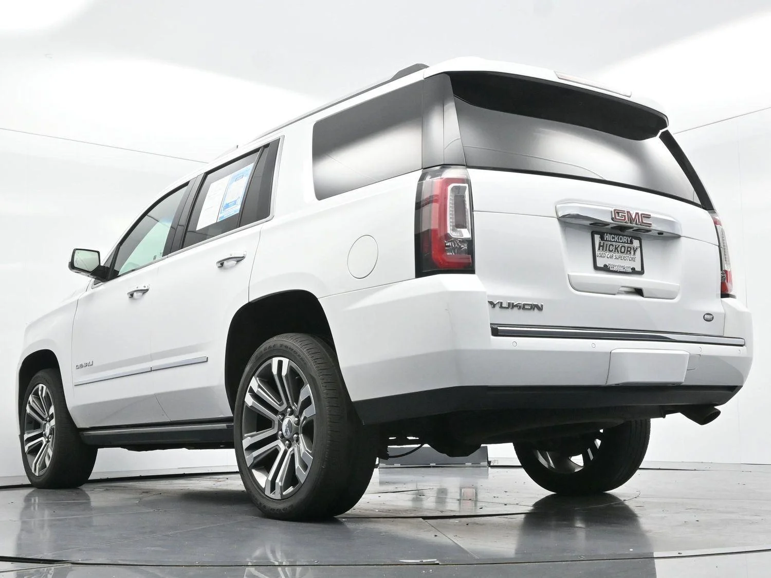 Used 2020 Summit White GMC Denali image 60