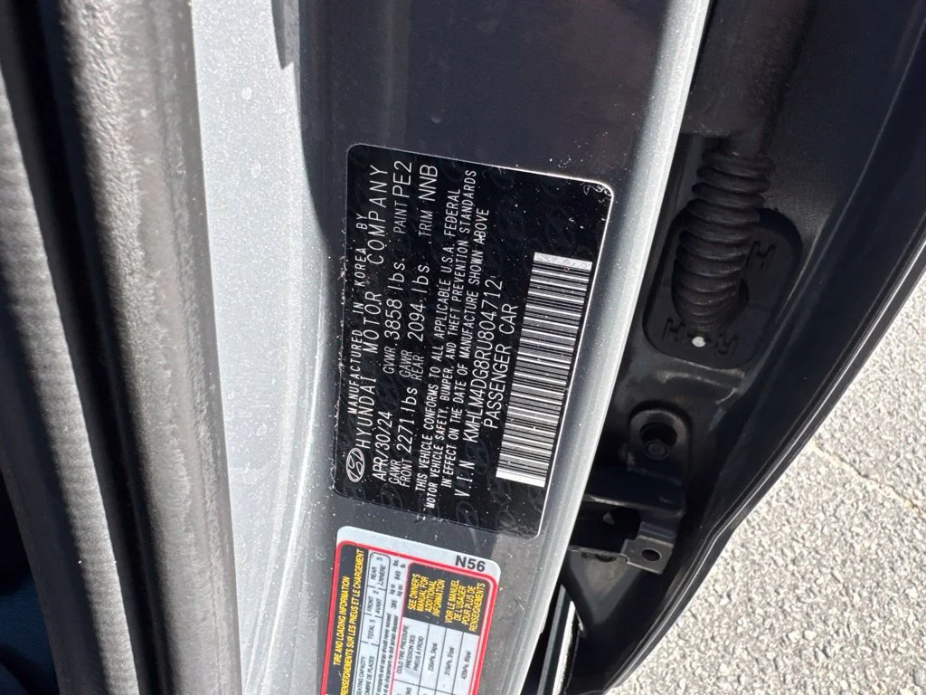 Used 2024 Gray Hyundai SEL image 24