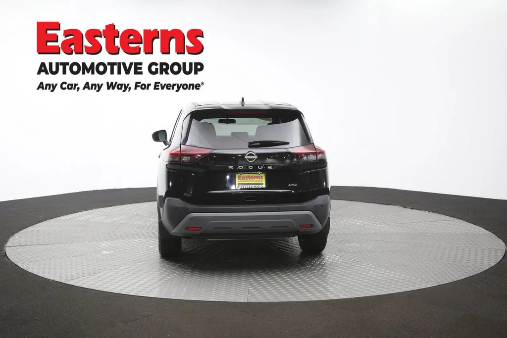Used 2023 Black Nissan S image 30