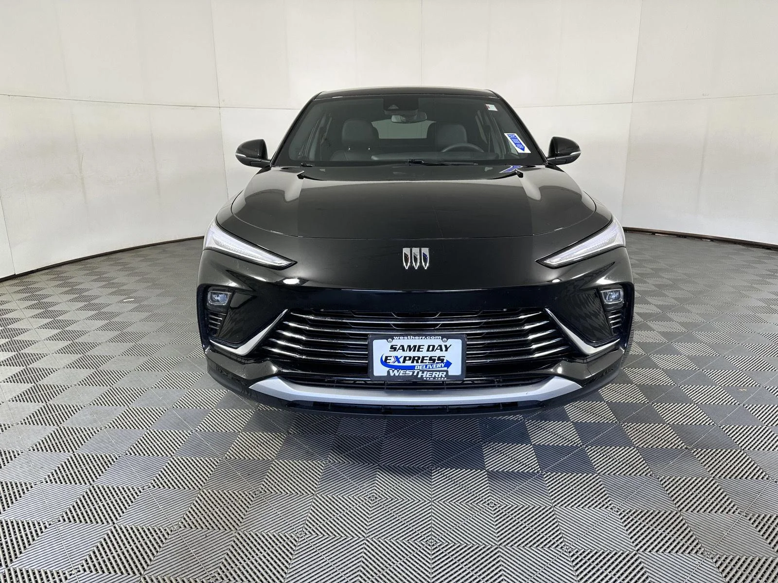 Used 2025 Ebony Twilight Metallic Buick Preferred image 2