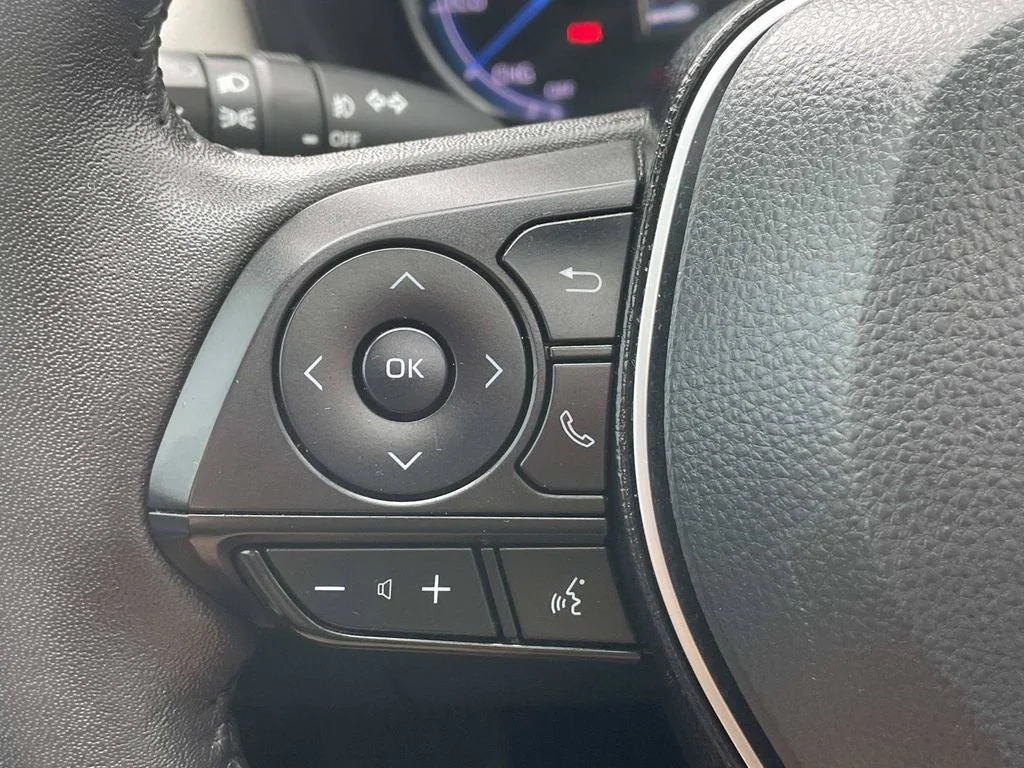 Used 2024 Gray Toyota XLE Premium image 30