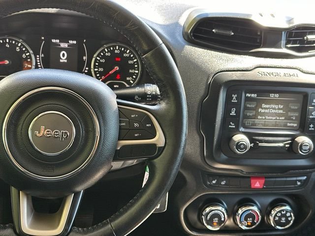 Used 2016 Jungle Green Jeep Latitude image 5