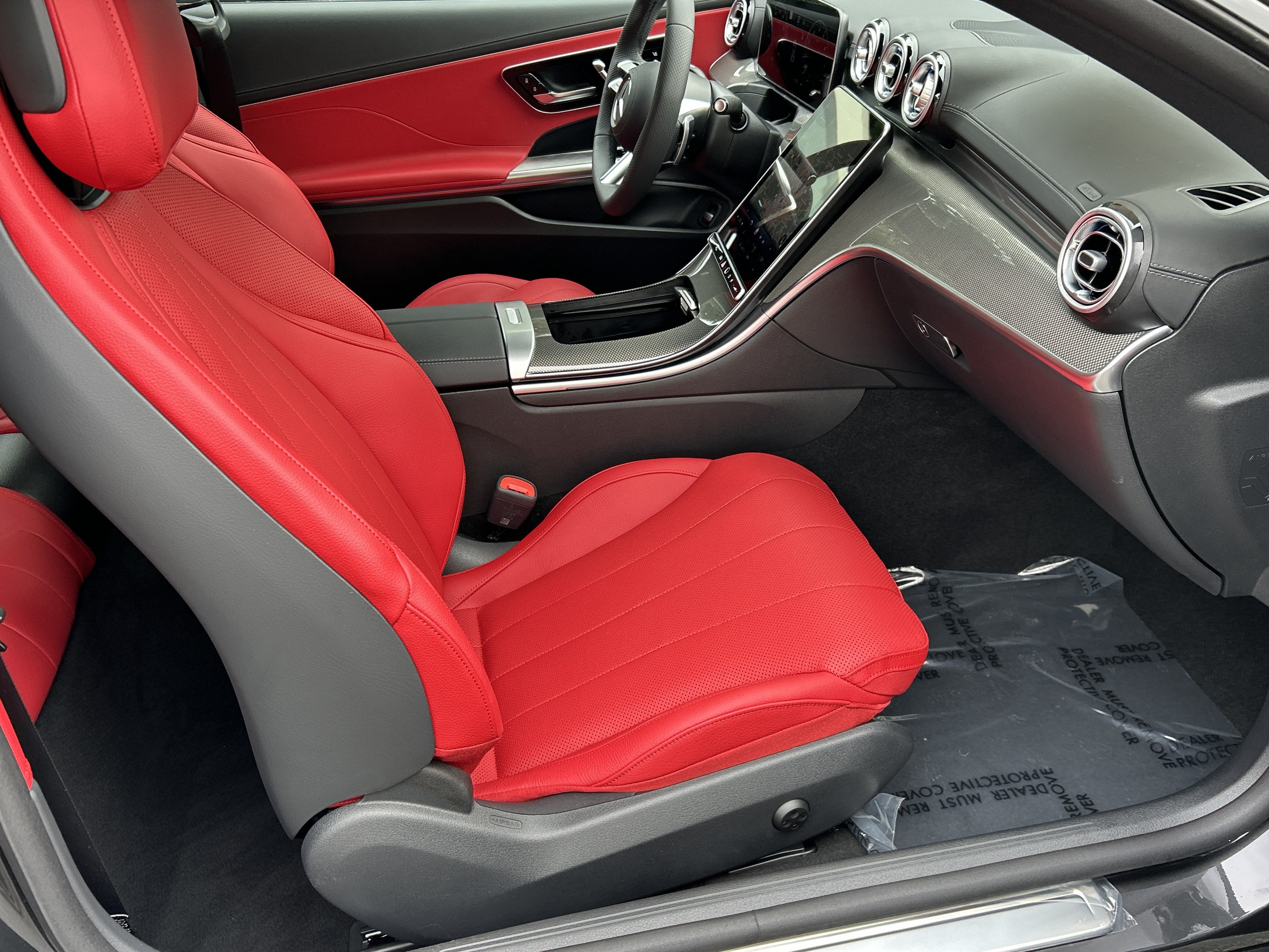 New 2026 Graphite Grey Metallic Mercedes-Benz CLE 300 4MATIC® Coupe image 36