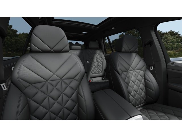 New 2027 Black Sapphire Metallic BMW X7 40i image 11