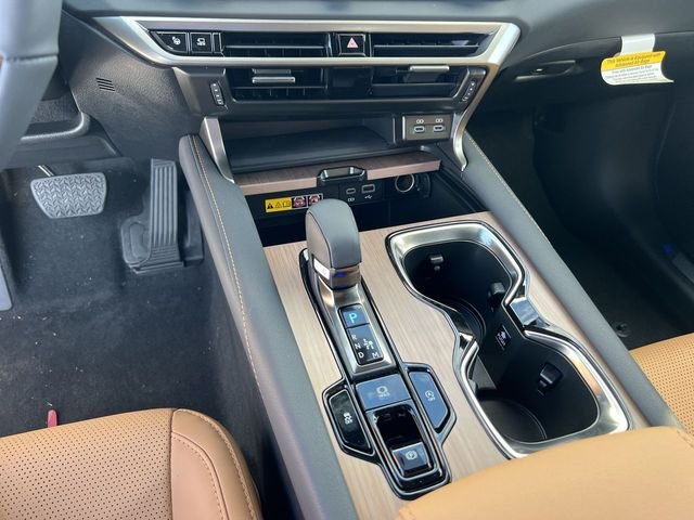 Used 2024 White Lexus 350 Premium Plus image 21