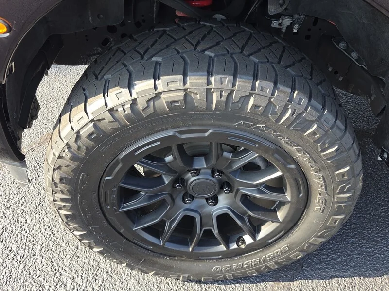 Used 2023 Black Metallic FORD XLT image 5