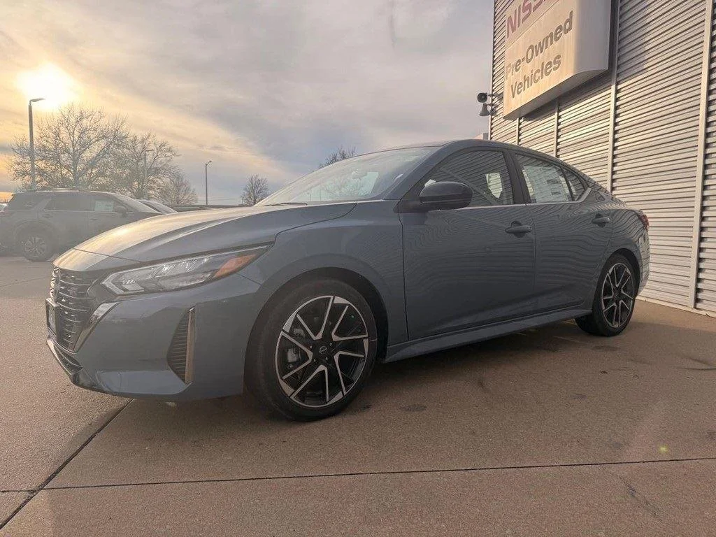 New 2025 Atlantic Gray Metallic Nissan SR image 3