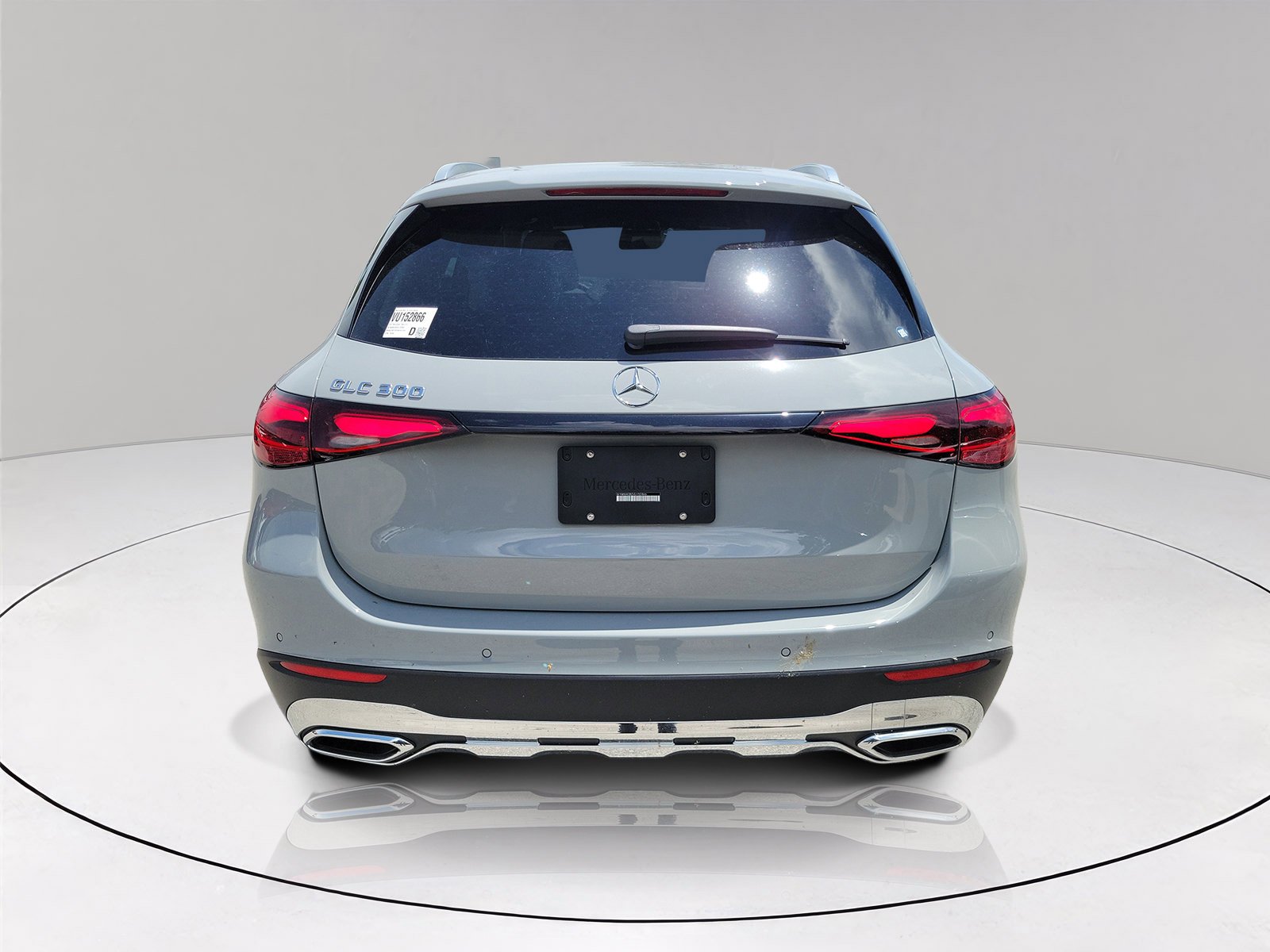 New 2027 MANUFAKTUR Alpine Grey Mercedes-Benz GLC 300 image 35