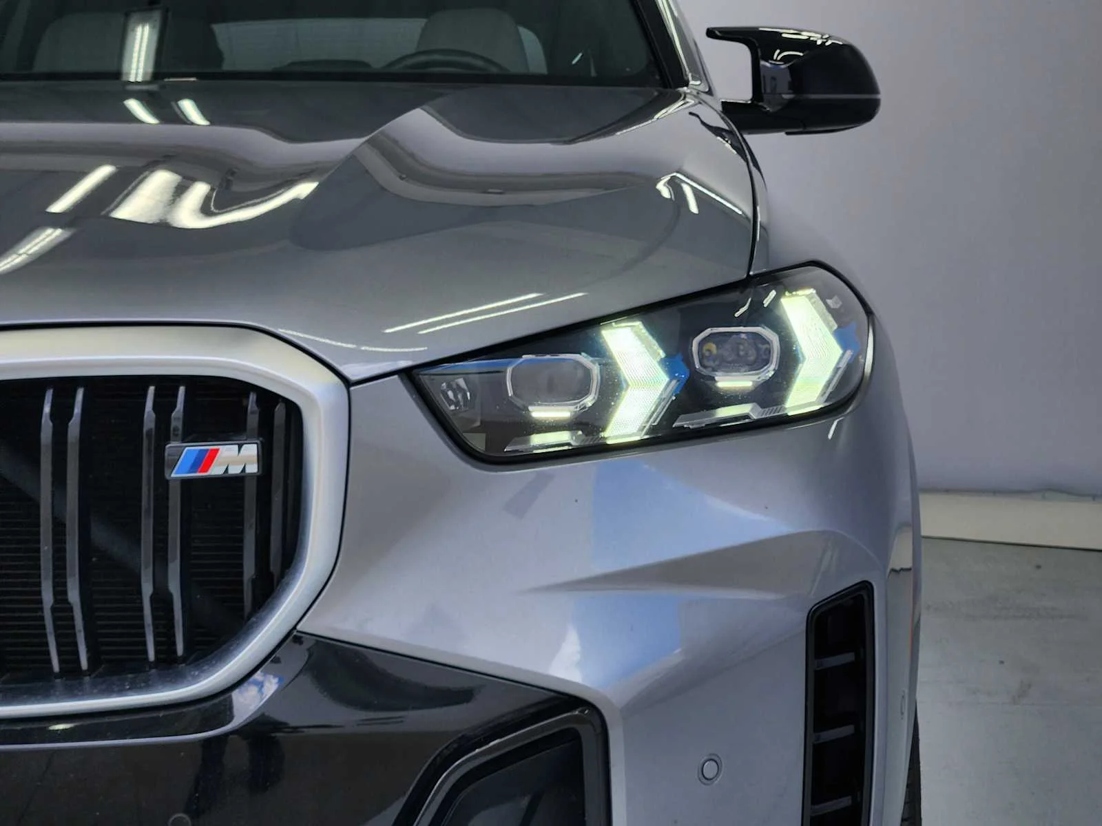Certified Used 2025 Skyscraper Grey Metallic BMW M60i image 5