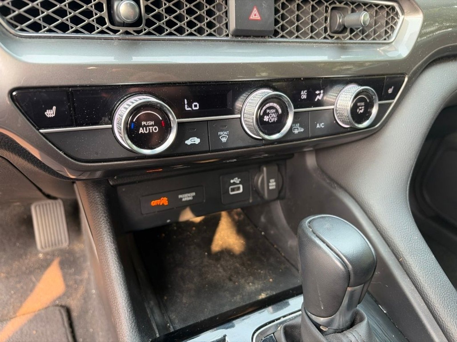 Used 2024 Liquid Carbon Metallic Acura Base image 19