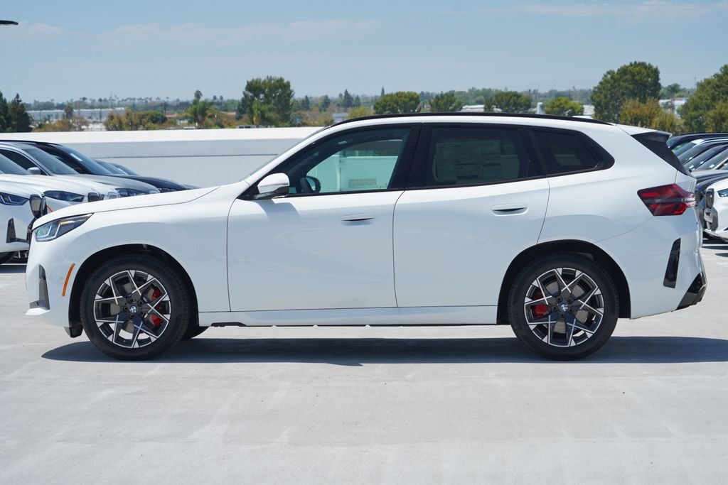 New 2026 Alpine White BMW 30 xDrive image 4
