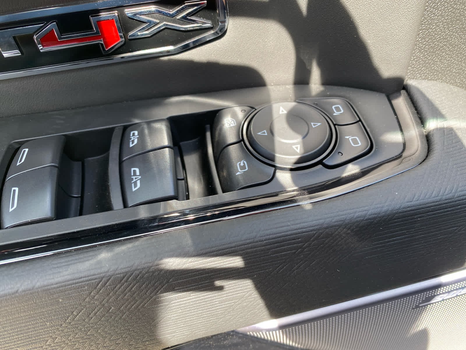 2026 GMC Sierra 1500 AT4X - Photo 8