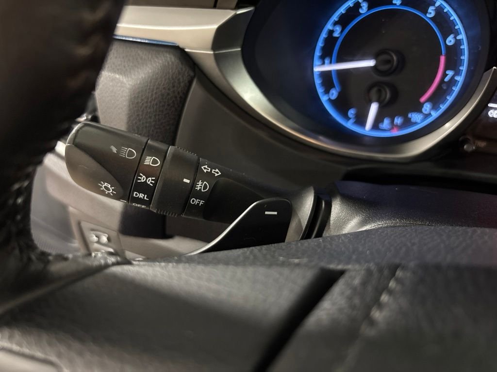 Used 2015 White Toyota S Plus image 19