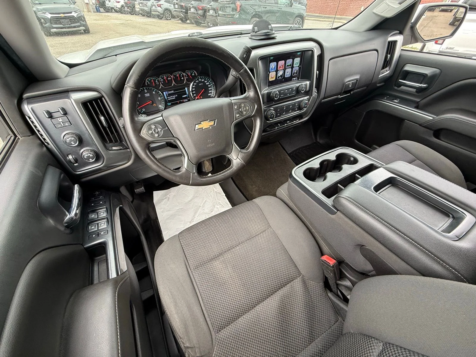 Used 2018 White Chevrolet LT image 12
