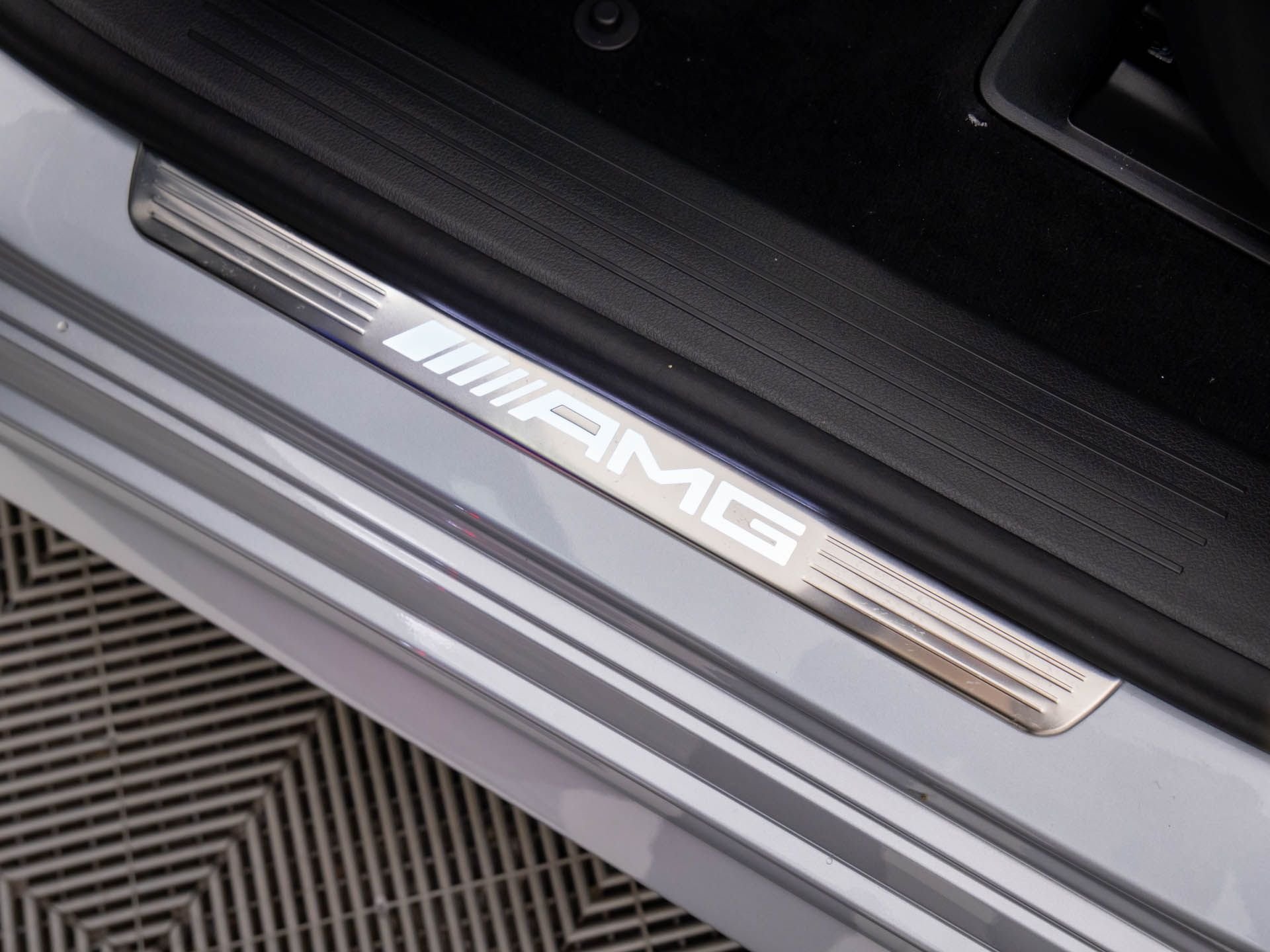 New 2026 Cirrus Silver Metallic Mercedes-Benz GLE 53 AMG® image 29