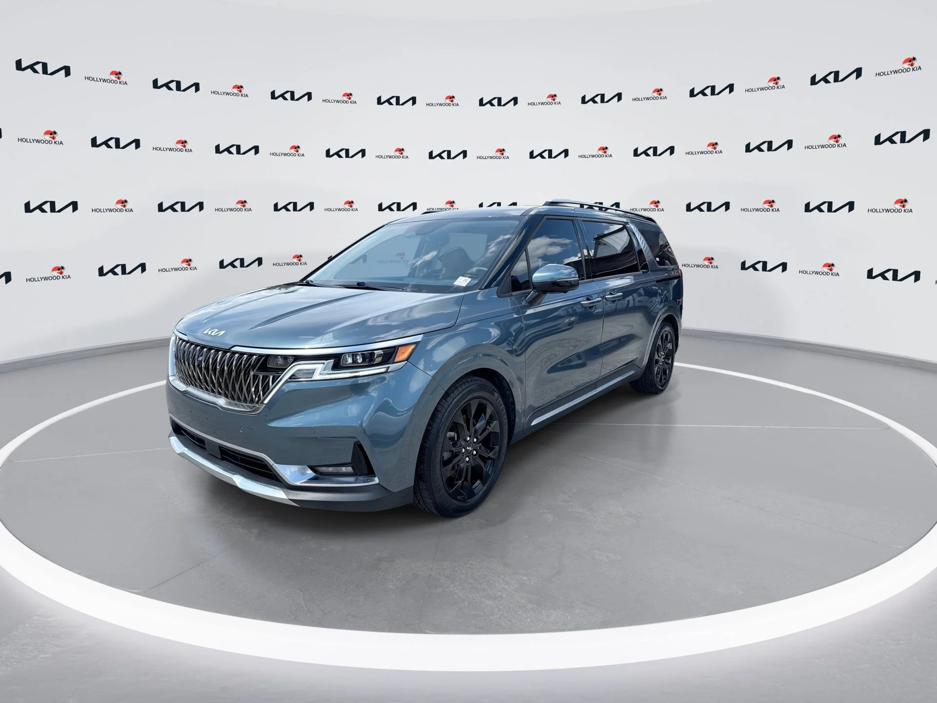 Used 2022 Astra Blue Kia SX Prestige image 4