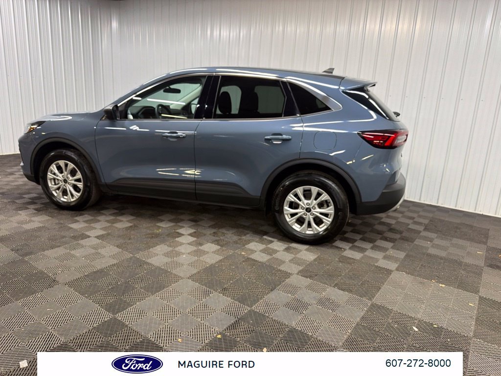 Used 2024 Blue Ford Active image 4
