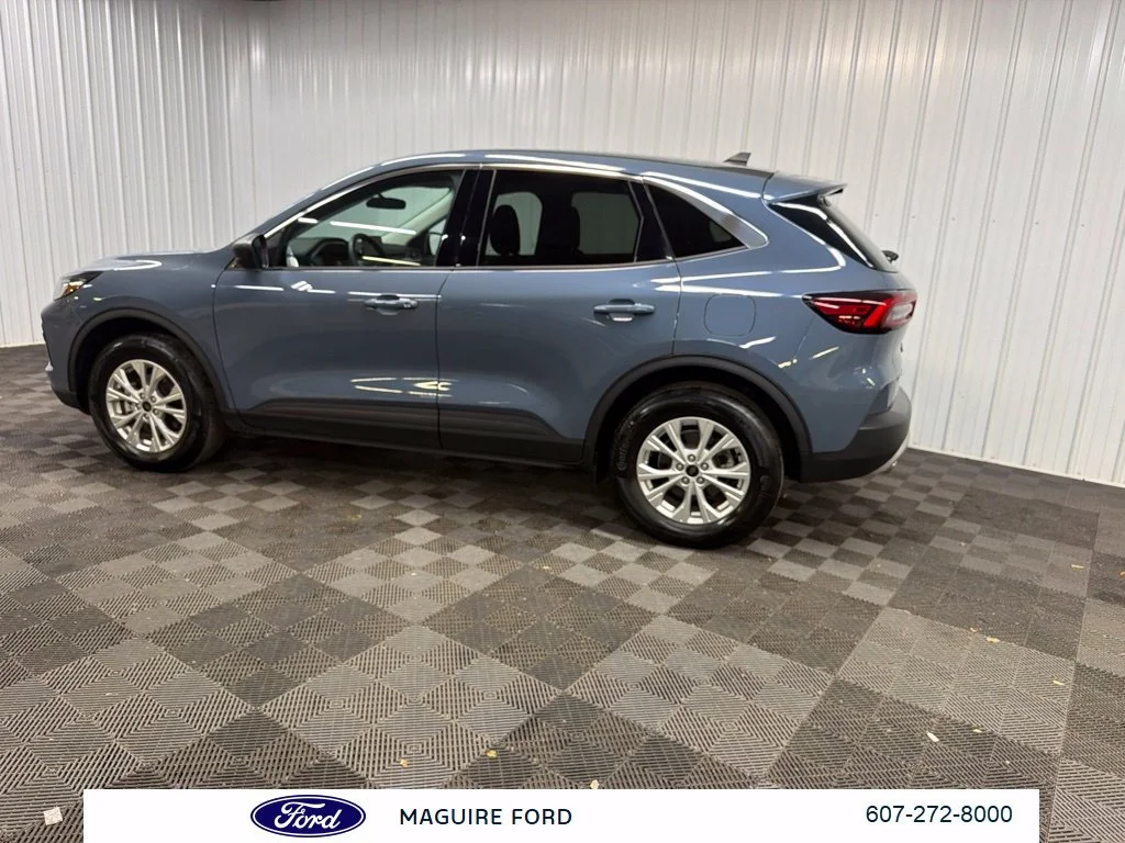 Used 2024 Blue Ford Active image 4