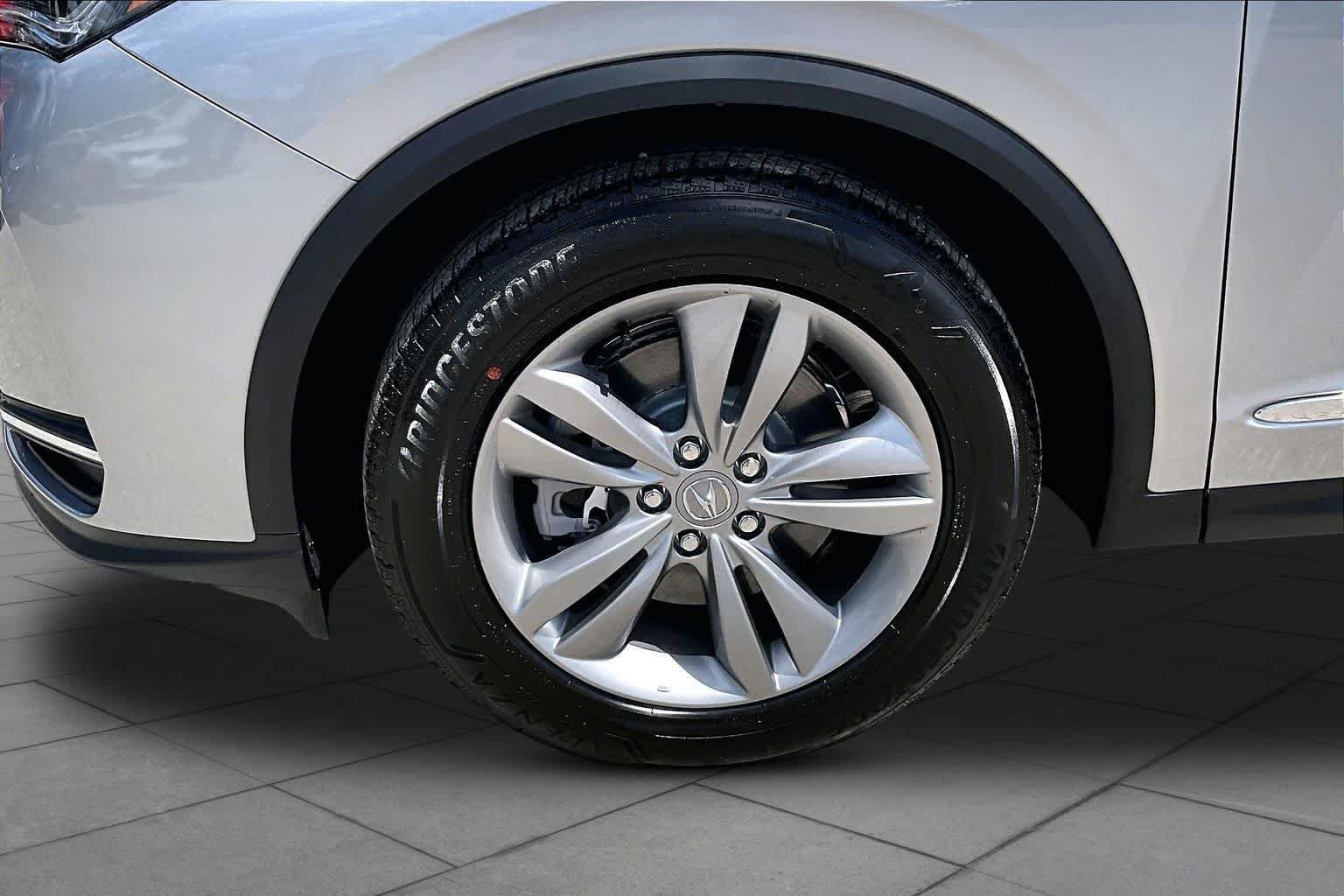 New 2026 Solar Silver Metallic Acura  image 11