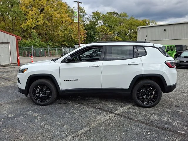 New 2026 White Jeep Latitude image 4