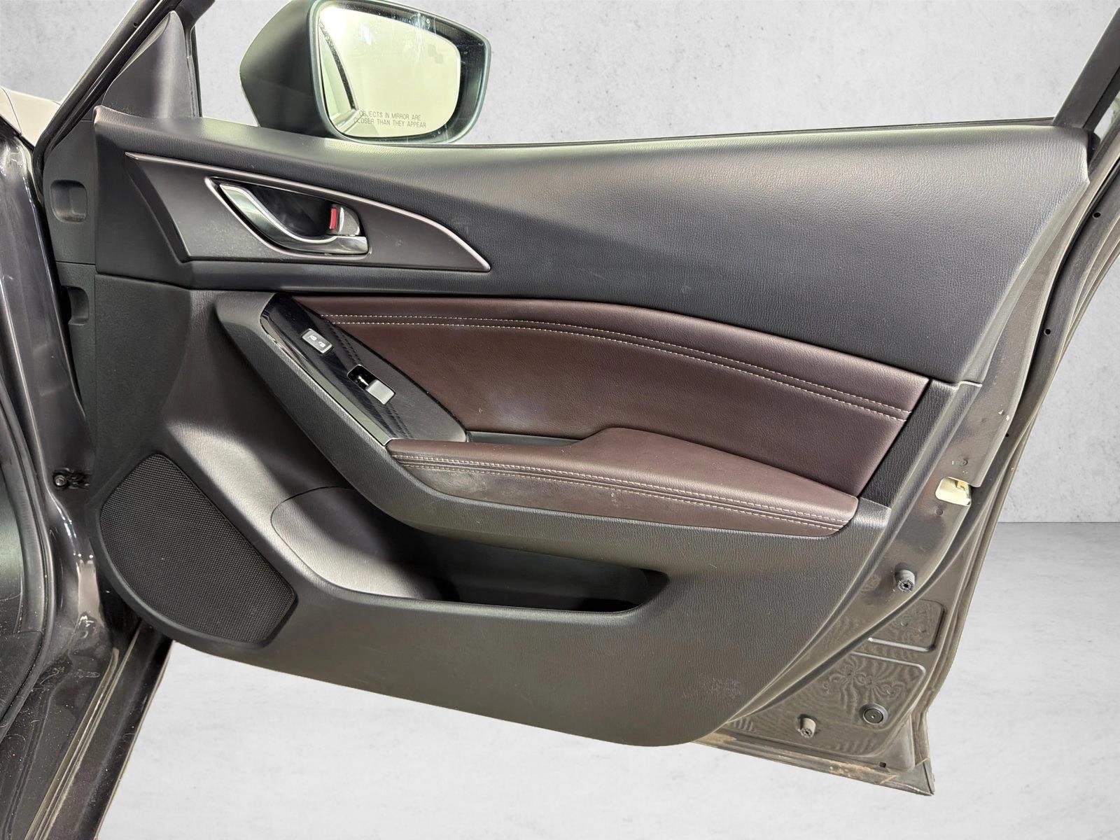 Used 2018 Machine Gray Metallic Mazda Grand Touring image 15