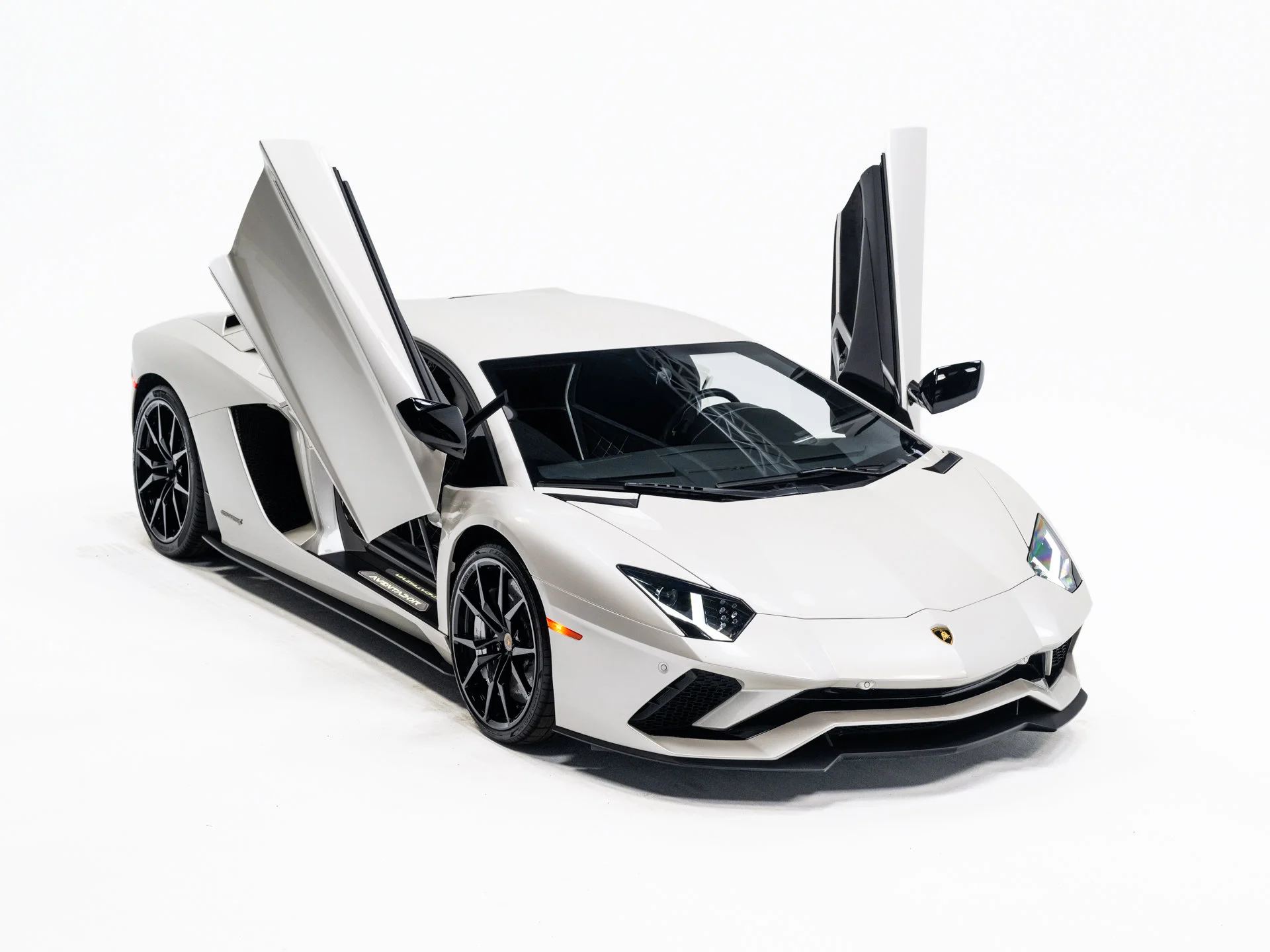 Used 2018 Bianco Isis Lamborghini  image 8