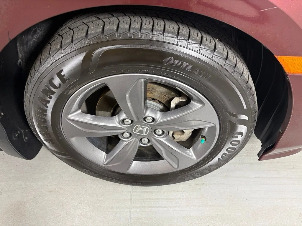 Used 2021 Red Honda EX image 11