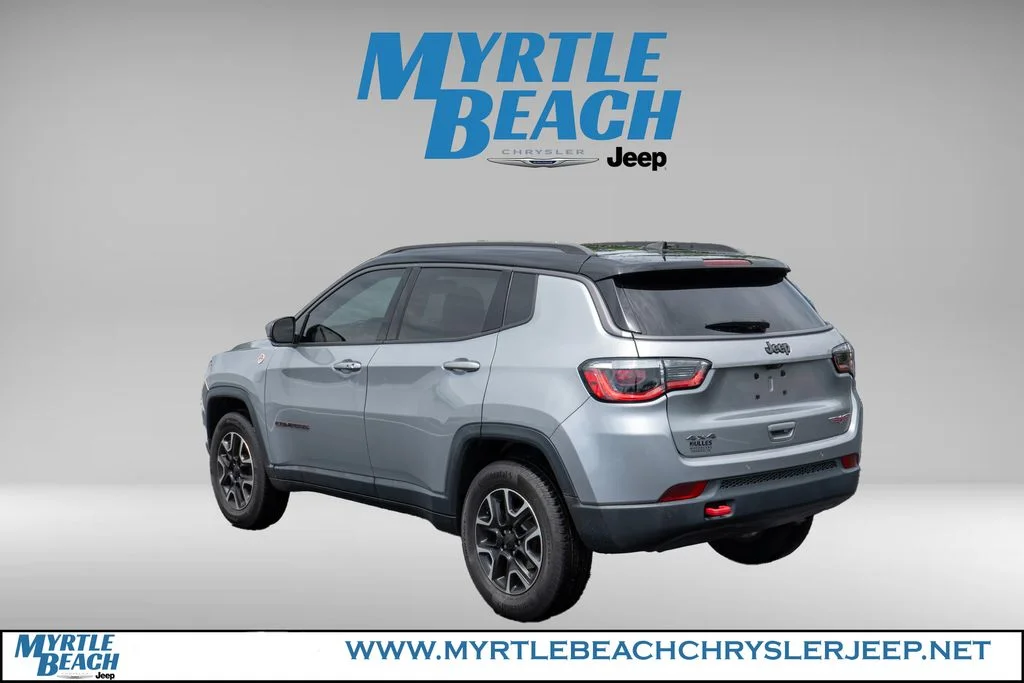 Certified Used 2021 Billet Silver Metallic Jeep Trailhawk image 4