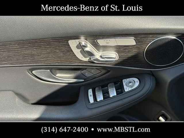 Used 2022 Black Mercedes-Benz GLC 300 image 18