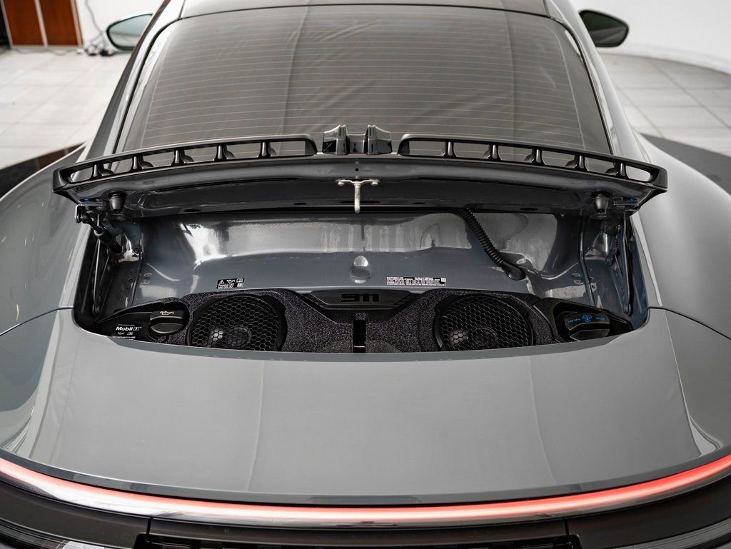 2025 Porsche 911 GTS - Photo 21