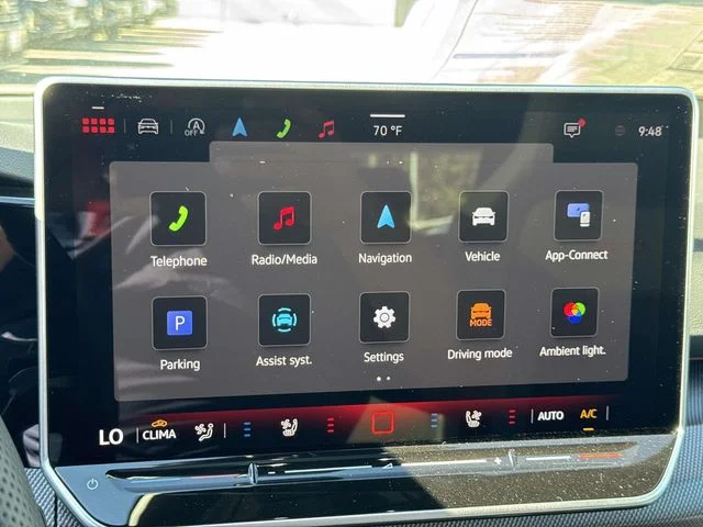 New 2026 Black Volkswagen 2.0T SE image 10