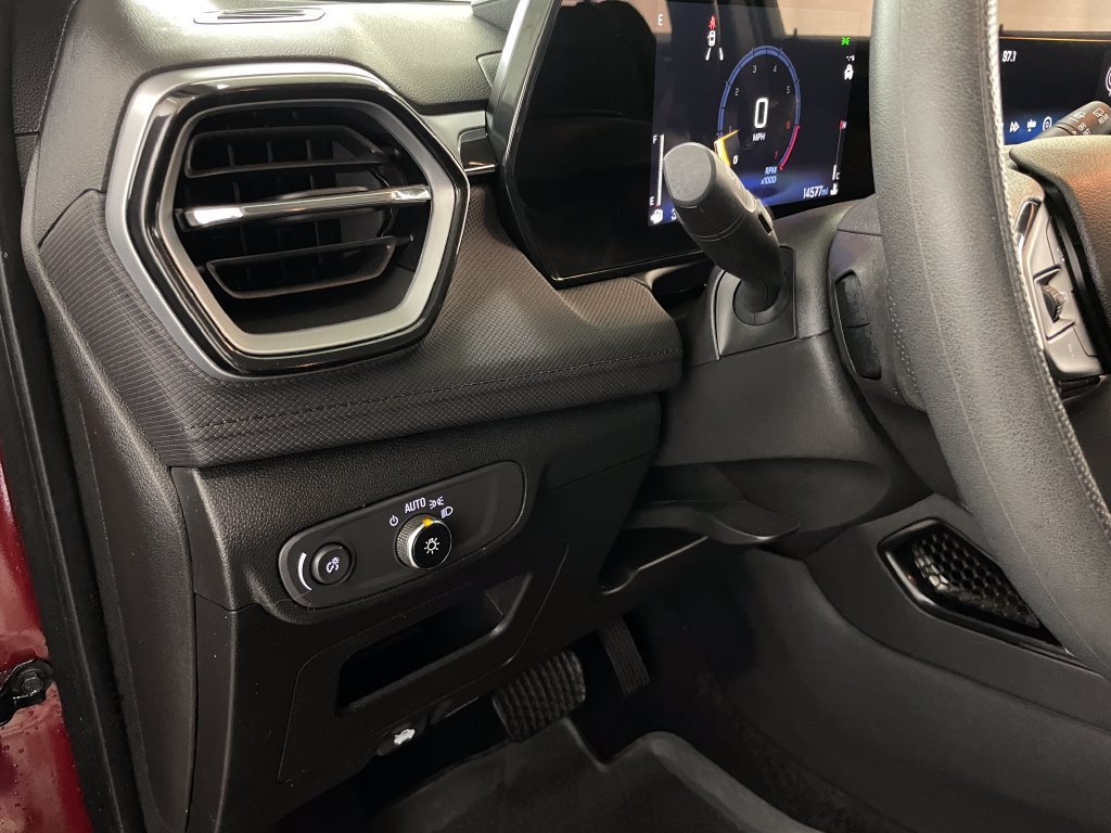 2024 Chevrolet TrailBlazer LS - Photo 30