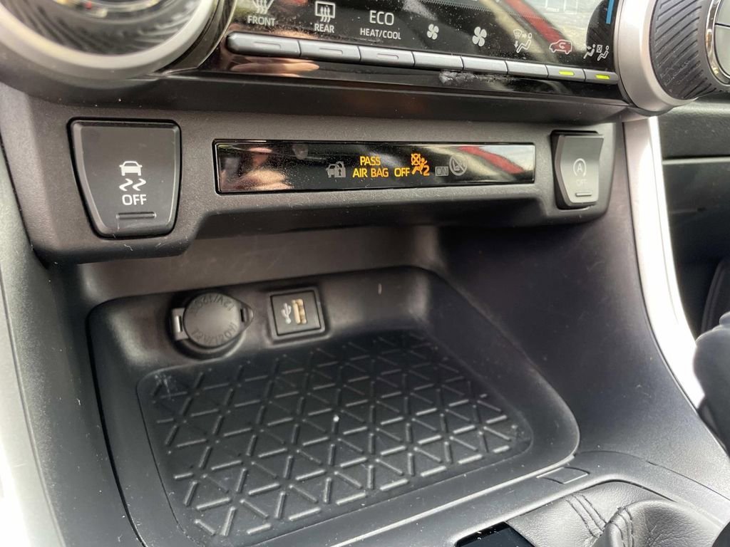 Used 2023 Red Toyota XLE Premium image 25