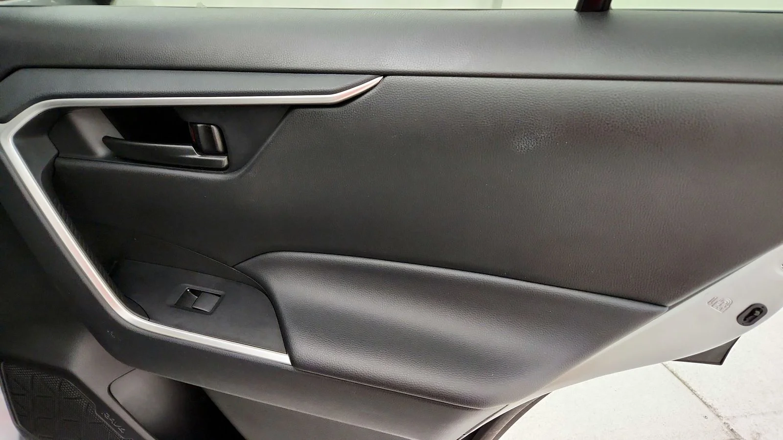 Used 2025 Silver Toyota LE image 40