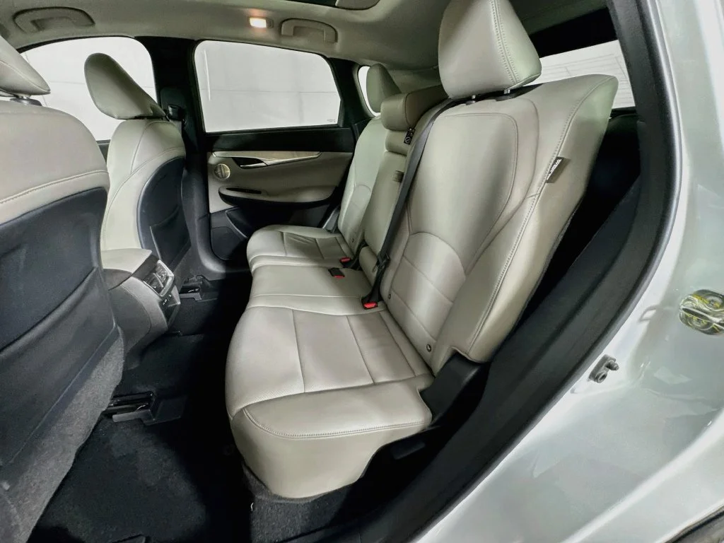 Certified Used 2023 White INFINITI Sensory image 33