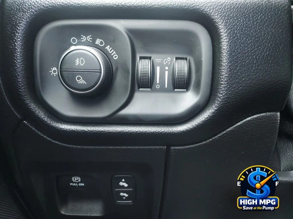 Used 2021 Red Ram Laramie image 18