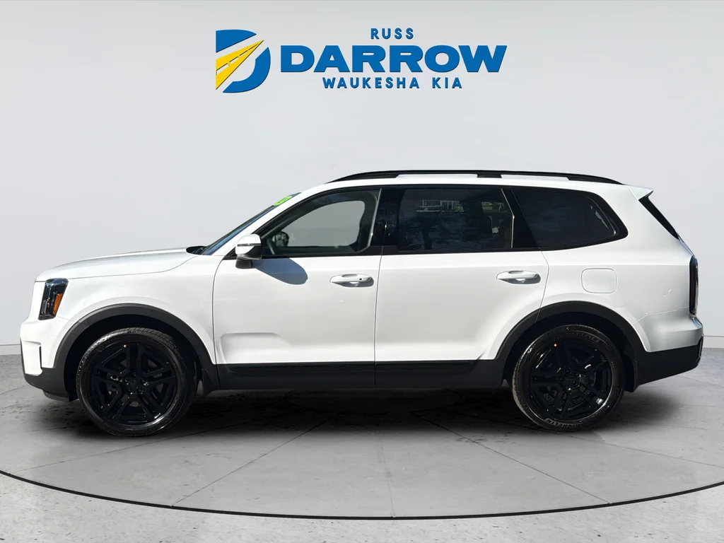Used 2025 White Kia EX X-Line image 2