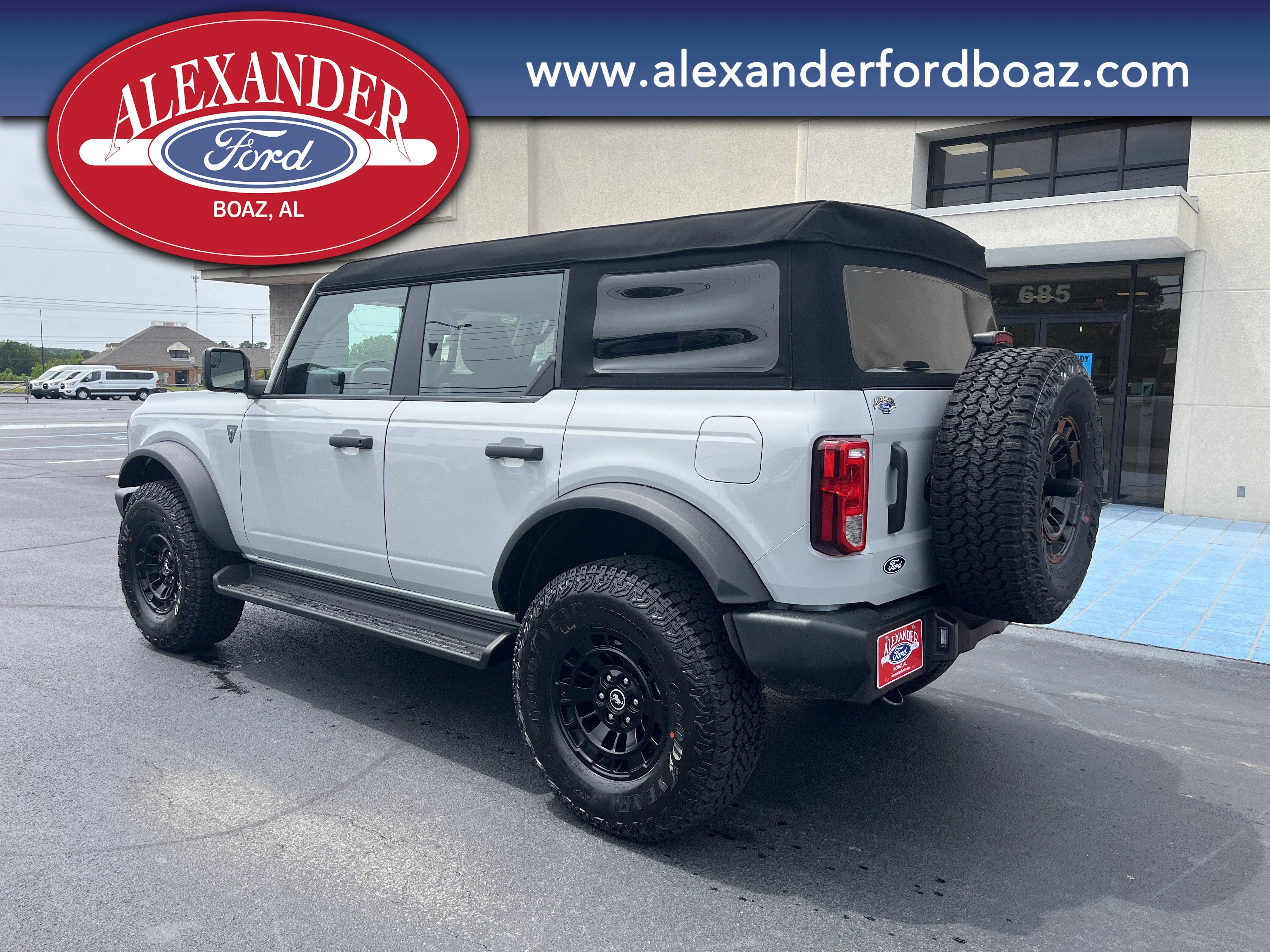 New 2026 Avalanche Gray Ford Base image 2