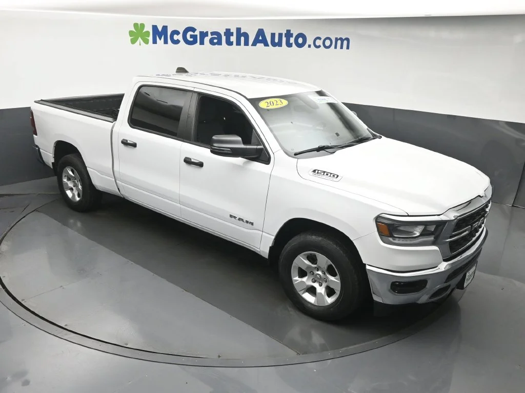 Used 2023 White Ram Big Horn/Lone Star image 3