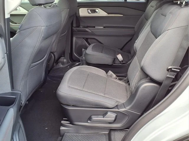New 2026 Space White Metallic Ford Active image 12