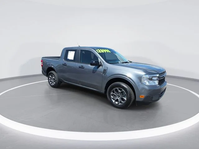 Used 2024 Gray Ford XLT image 2