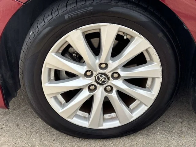 Used 2018 Red Toyota LE image 10