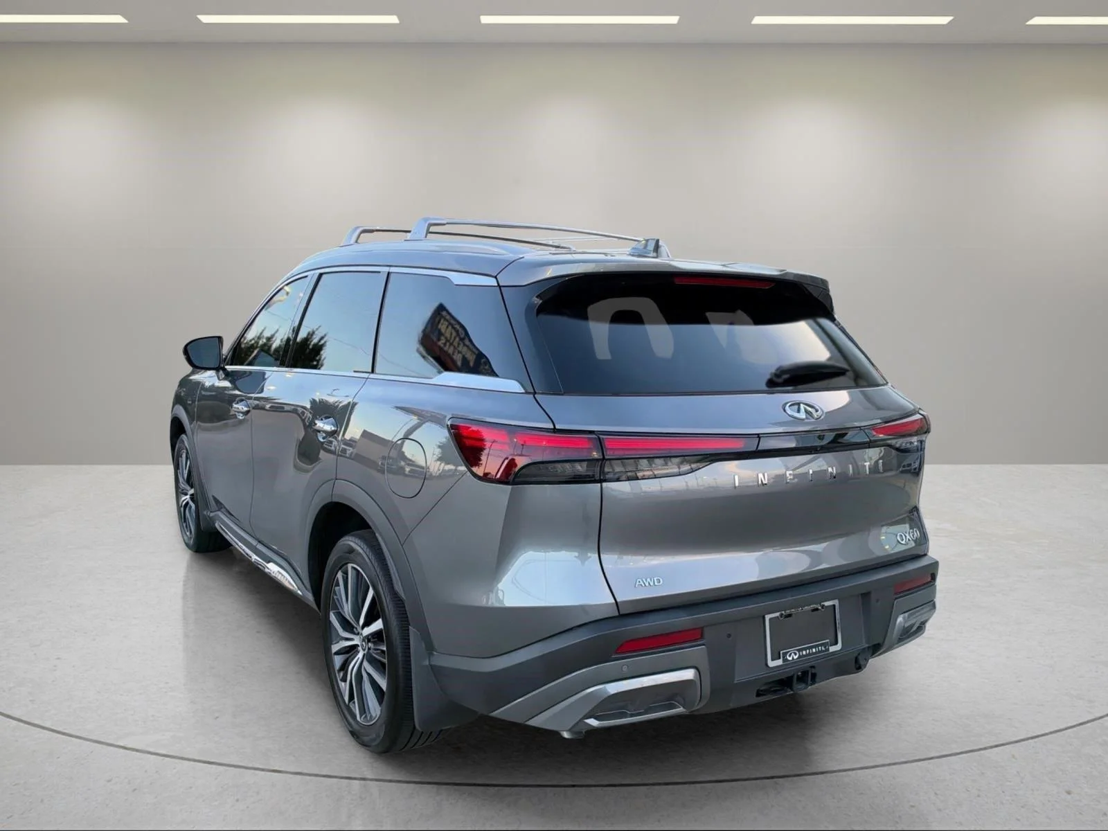 Used 2025 Graphite Shadow INFINITI SENSORY image 3