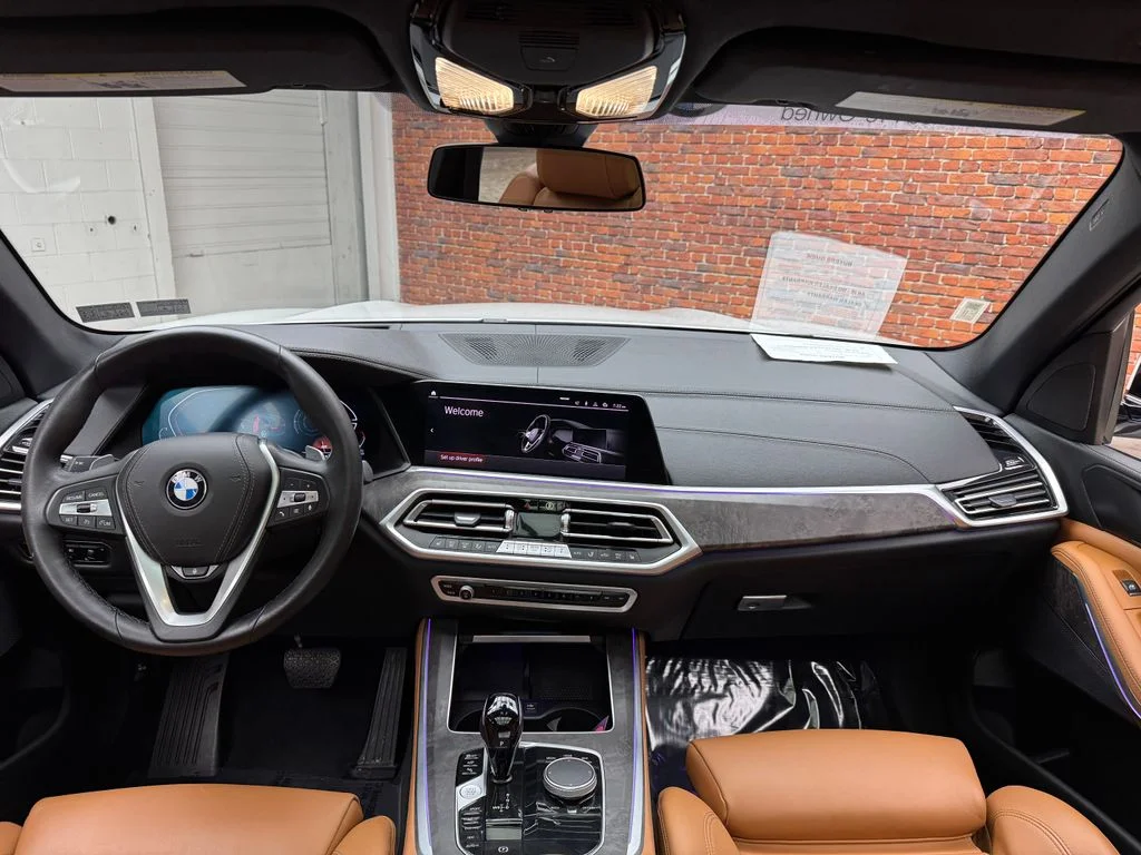 Used 2022 White BMW xDrive40i image 13