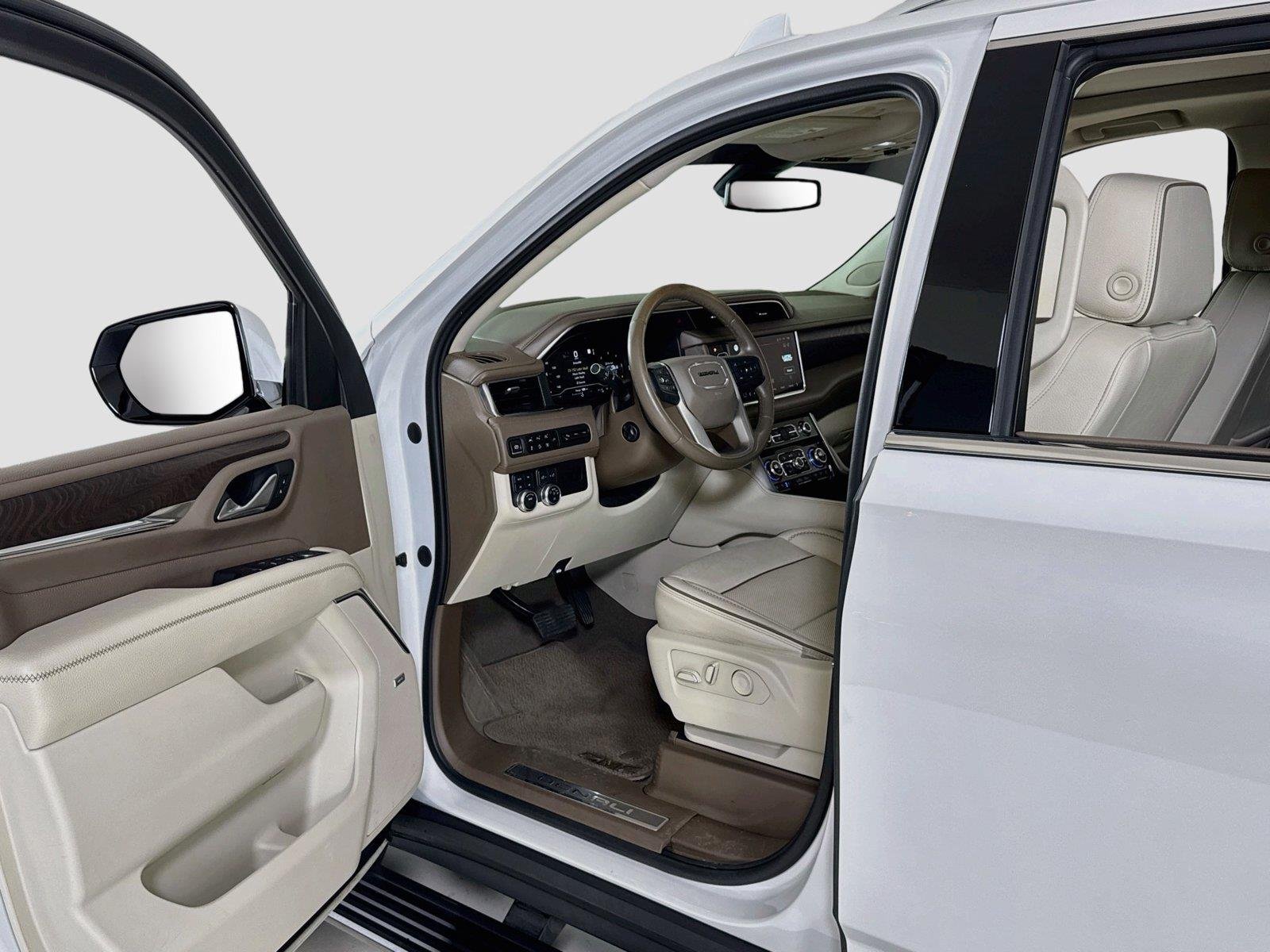 Used 2022 White Frost Tricoat GMC Denali | 22