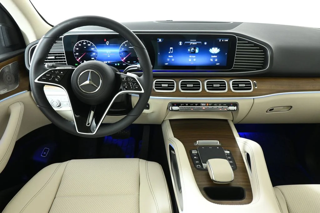 Used 2026 White Mercedes-Benz GLE 450 image 16