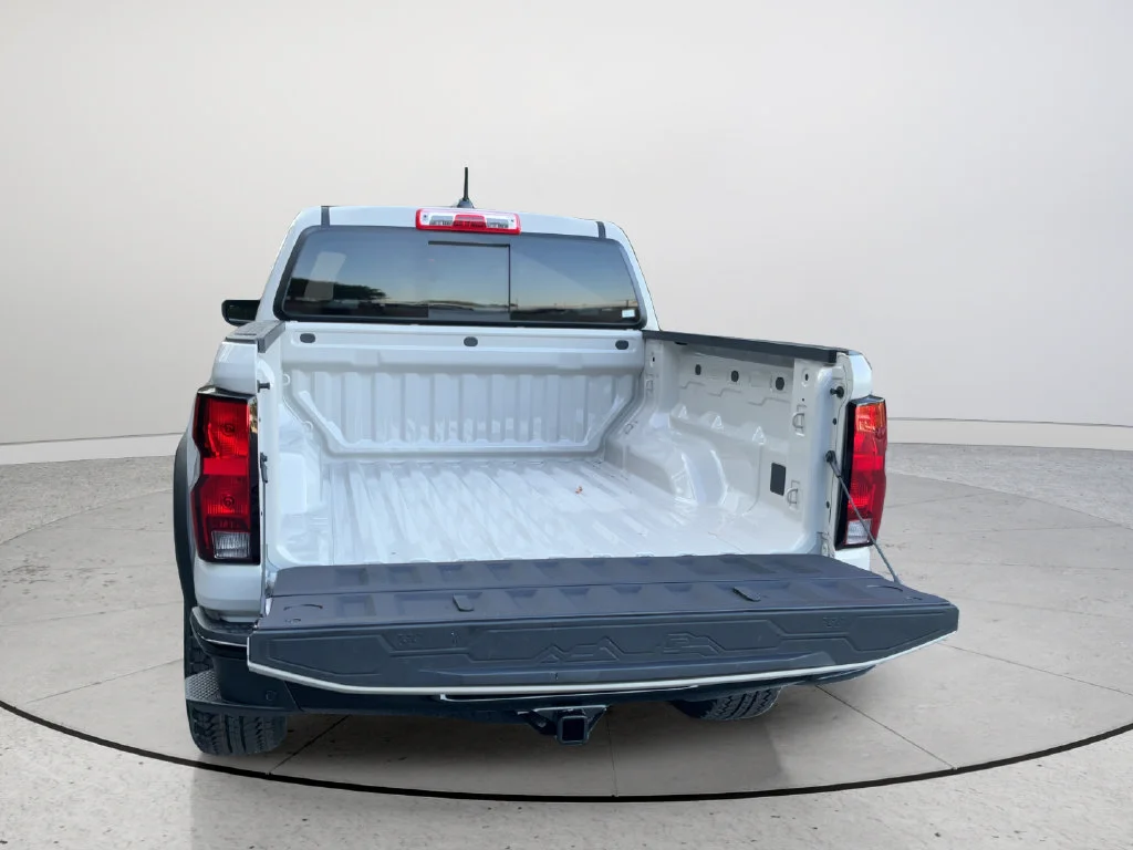 2026 Chevrolet Colorado Trail Boss - Photo 9