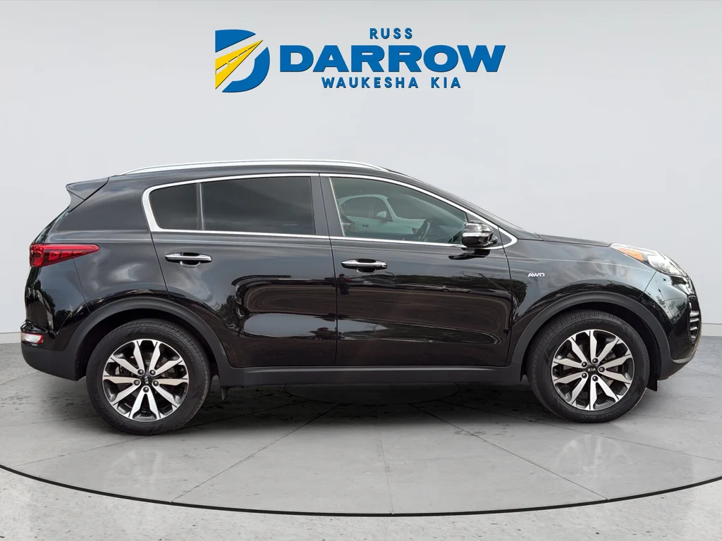 Used 2017 Red Kia EX image 6
