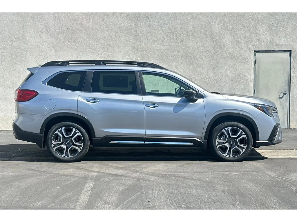 New 2026 ICE SILVER METALLIC Subaru Touring 7-Passenger image 2