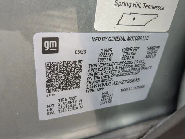 Used 2023 Sterling Metallic GMC SLT image 34